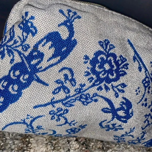 Blue Floral Print Canvas Cosmetic Bag (13) - Picture 2 of 7